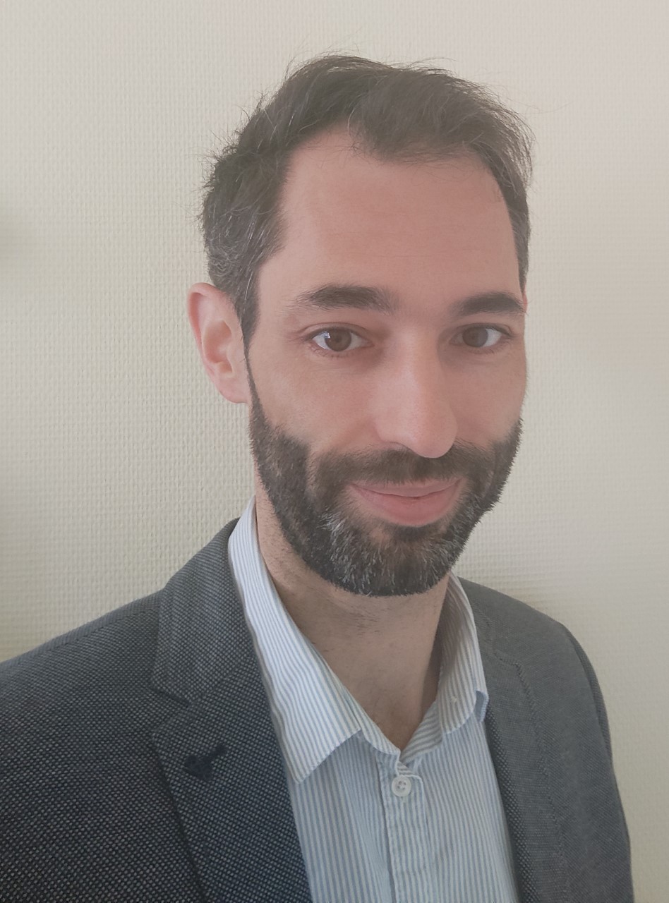 Dr Edouard SEVE